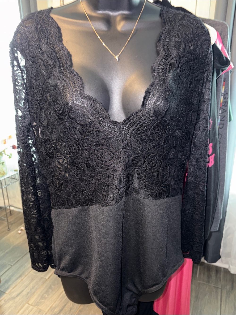 Boohoo Black Lace Long-Sleeve Bodysuit Size 12